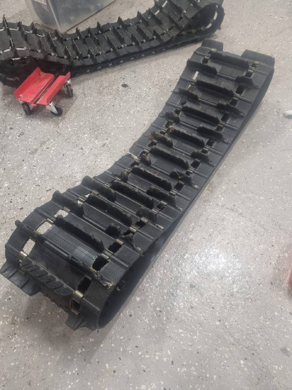 Ski-doo Rev Track